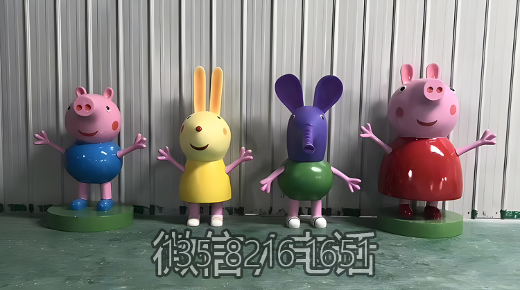 游乐园美陈装饰摆件玻璃钢卡通动物小猪佩奇博鱼网页版