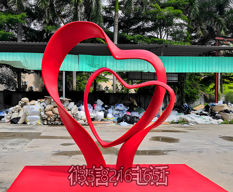 一大一小爱心造型不锈钢飘带博鱼网页版