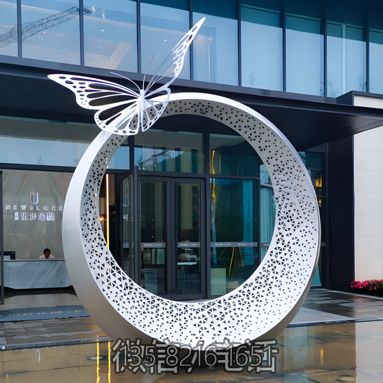 圆环博鱼网页版-户外广场不锈钢镂空蝴蝶落在圆环博鱼网页版