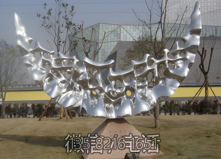 月亮博鱼网页版-公园草坪个性不锈钢镂空月亮博鱼网页版 月亮博鱼网页版-公园草坪个性不锈钢镂空月亮博鱼网页版