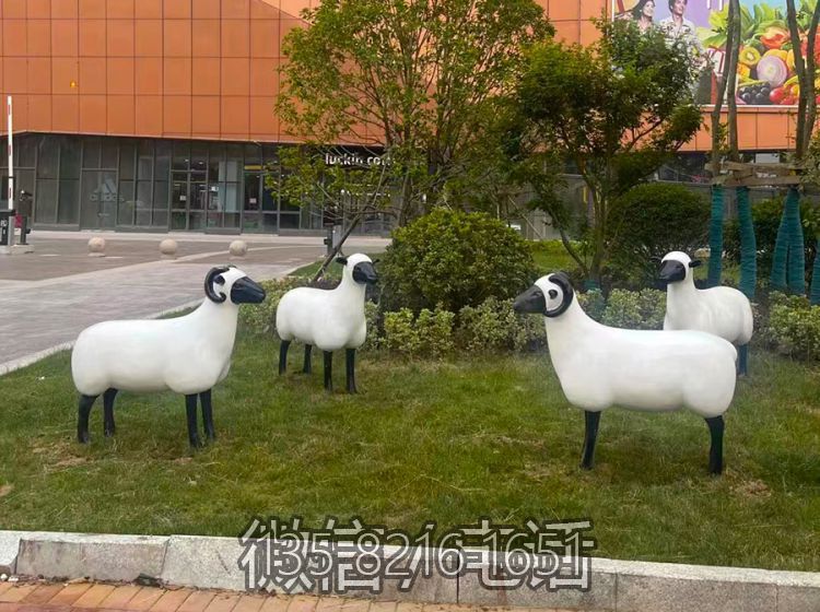 玻璃钢肖恩羊草坪动物博鱼网页版