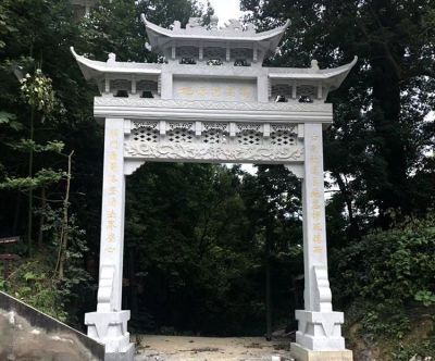 单门大理石石雕牌坊