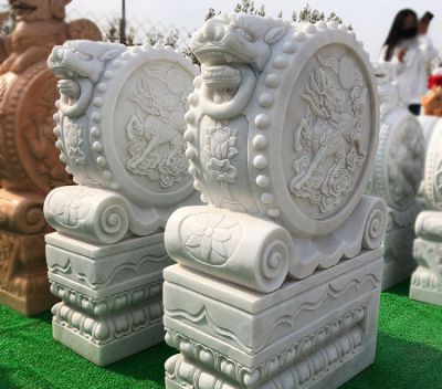 汉白玉大理石门墩抱鼓石