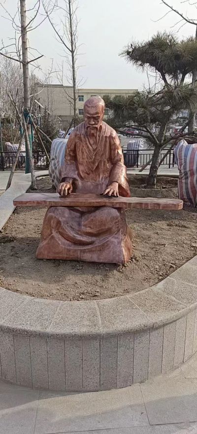 紫铜锻造人物圆雕