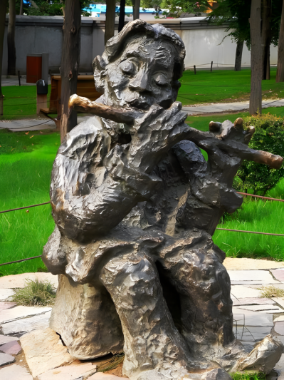 黄铜铸造吹笛子的写意人物博鱼网页版