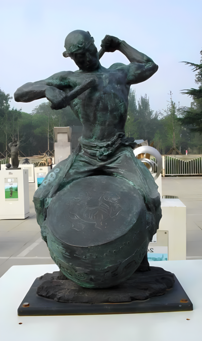 户外仿古青铜景观打鼓的人物博鱼网页版