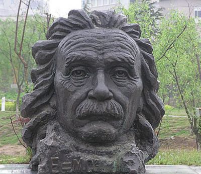 户外园林名人头像铜雕伟人爱因斯坦博鱼网页版