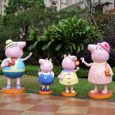 花园摆件玻璃钢卡通动画片小猪佩奇一家人博鱼网页版