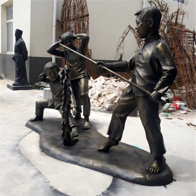 民俗文化童趣景观户外园林摆件玻璃钢仿铜放鞭炮的儿童博鱼网页版