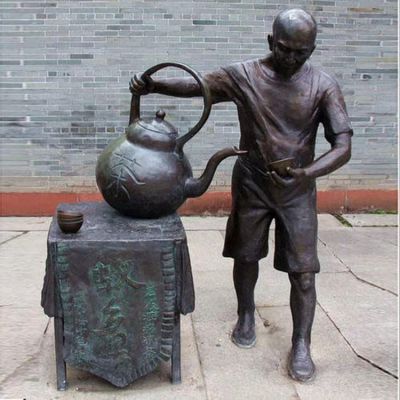 纯铜铸造倒茶人物铜博鱼网页版