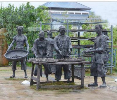 公园晒茶的人物铜雕茶文化博鱼网页版