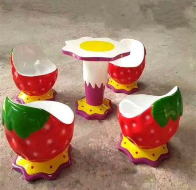 玻璃钢草莓造型桌椅