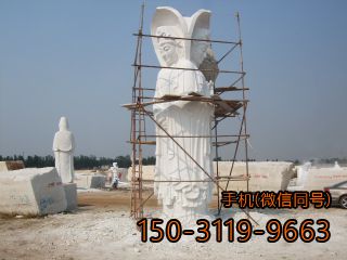 三面观音汉白玉雕刻现场